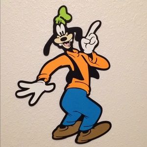 Goofy Paper Cricut Cutout pointing this way Decor